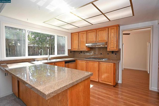 867 Litwin Dr, Concord, CA 94518