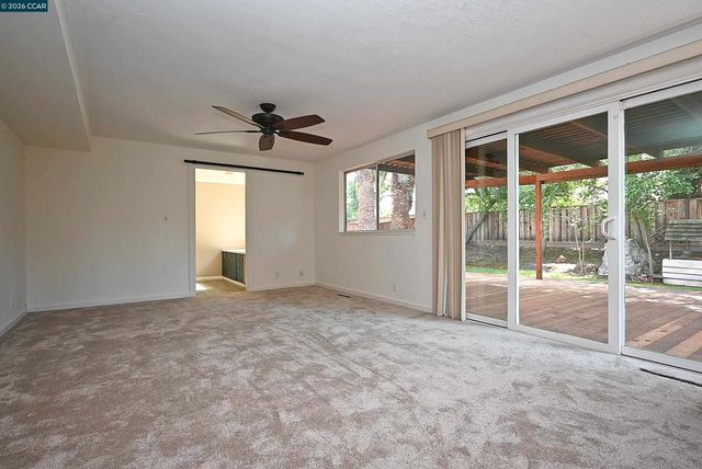 867 Litwin Dr, Concord, CA 94518