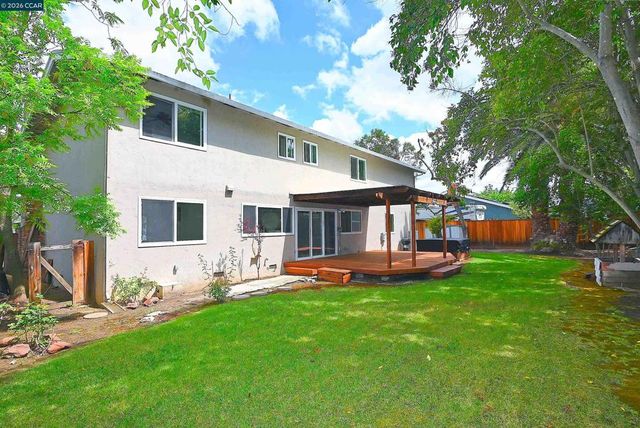 867 Litwin Dr, Concord, CA 94518