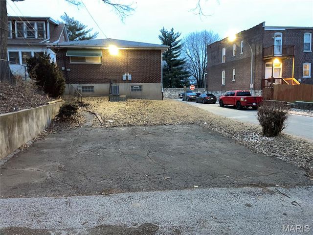 3105 Chariton Street, St Louis, MO 63111