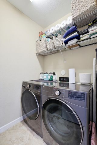 10457 Wellington Parc Drive, Wellington, FL 33449