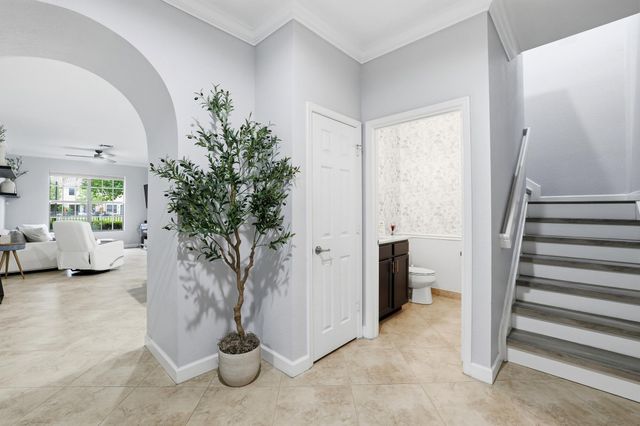 10457 Wellington Parc Drive, Wellington, FL 33449