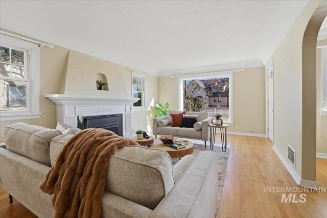 3205 W Crescent Rim Drive, Boise, ID 83706