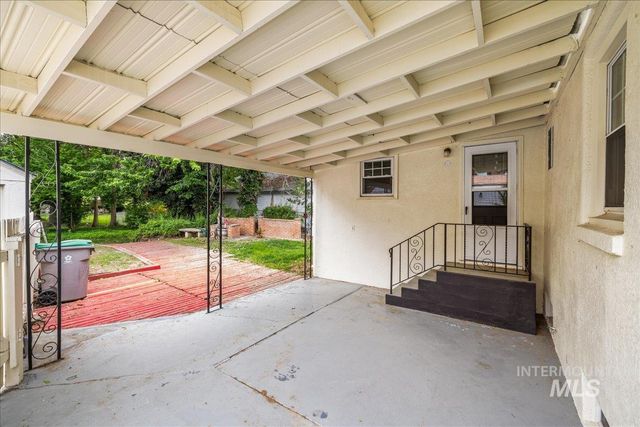 3205 W Crescent Rim Drive, Boise, ID 83706