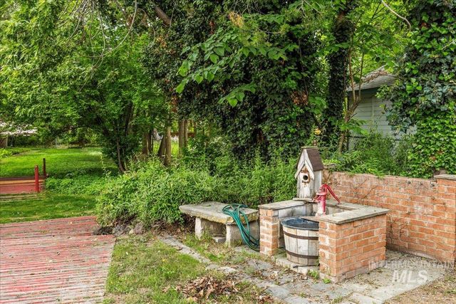 3205 W Crescent Rim Drive, Boise, ID 83706