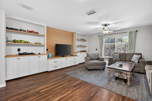 1967 SEARAY SHORE DRIVE, Clearwater, FL 33763