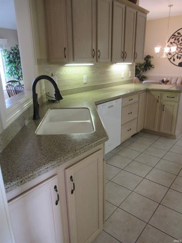 2428 Barcroft Court, Fort Wayne, IN 46804