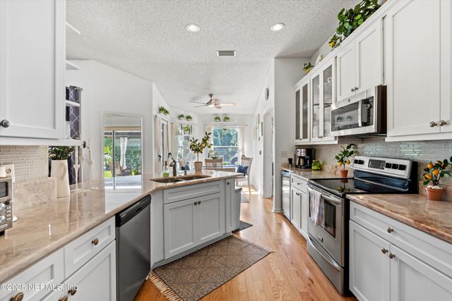 9768 CEDAR RIDGE Drive W, Jacksonville, FL 32221