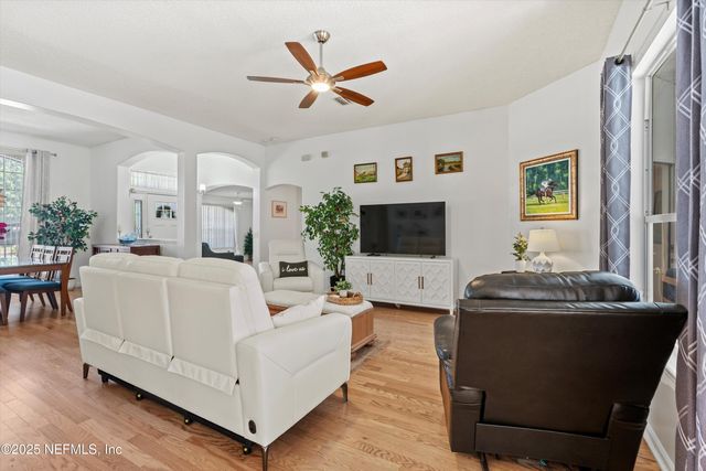 9768 CEDAR RIDGE Drive W, Jacksonville, FL 32221
