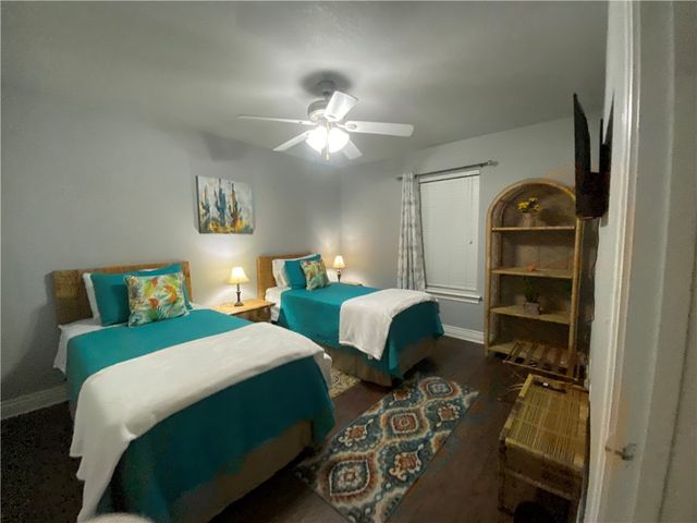 1903 W Countryside Lane, Rogers, AR 72758