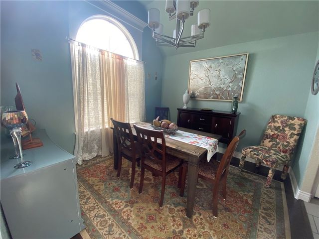 1903 W Countryside Lane, Rogers, AR 72758