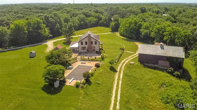 4241 Alt Road, Pacific, MO 63069
