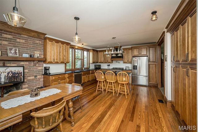 4241 Alt Road, Pacific, MO 63069