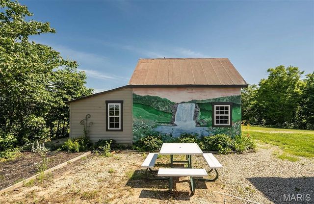 4241 Alt Road, Pacific, MO 63069