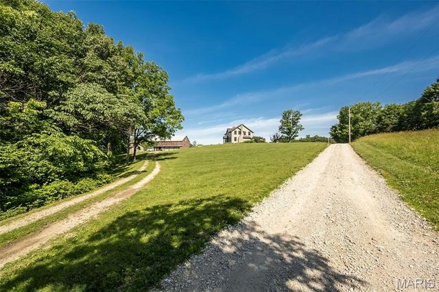 4241 Alt Road, Pacific, MO 63069