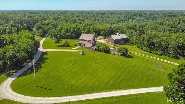 4241 Alt Road, Pacific, MO 63069