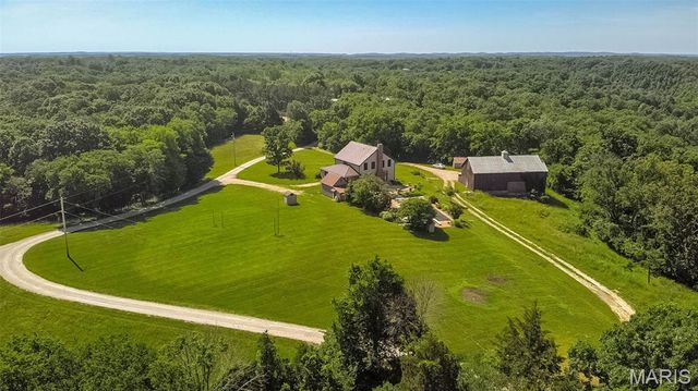 4241 Alt Road, Pacific, MO 63069