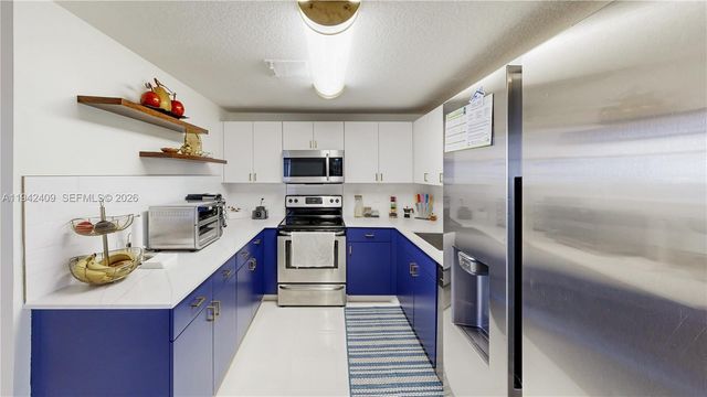 10210 SW 154th Pl 111-8, Miami, FL 33196