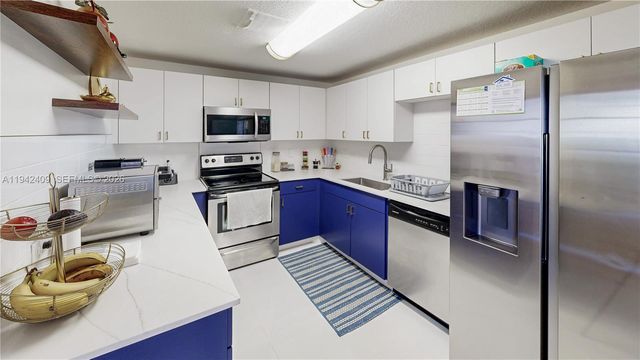 10210 SW 154th Pl 111-8, Miami, FL 33196