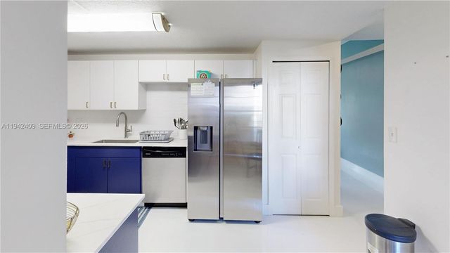 10210 SW 154th Pl 111-8, Miami, FL 33196