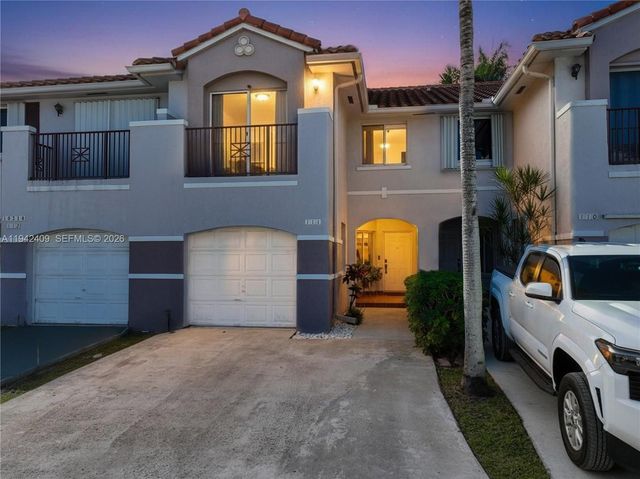 10210 SW 154th Pl 111-8, Miami, FL 33196