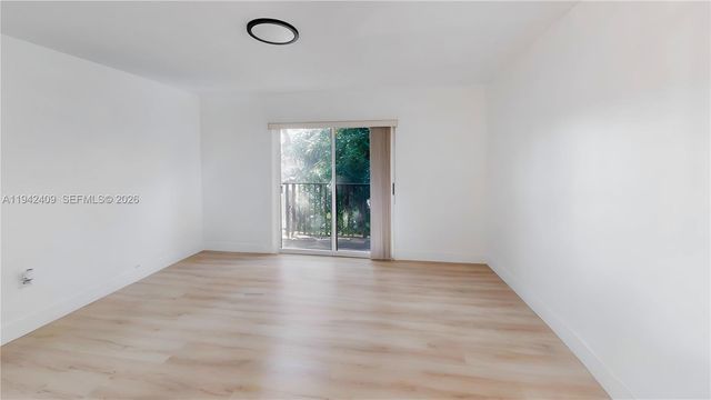 10210 SW 154th Pl 111-8, Miami, FL 33196