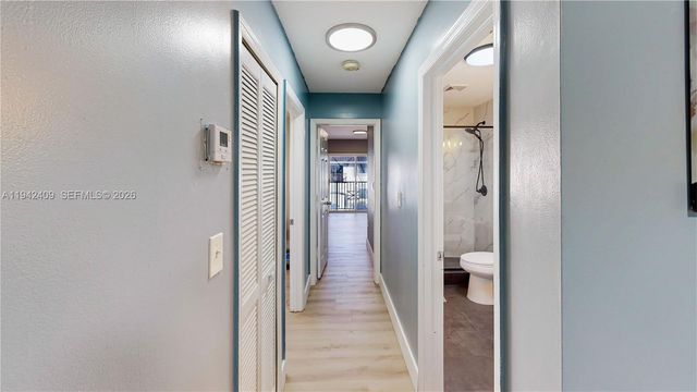 10210 SW 154th Pl 111-8, Miami, FL 33196