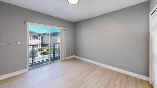 10210 SW 154th Pl 111-8, Miami, FL 33196