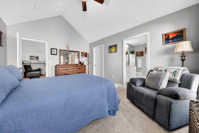 137 Robert Conway Ct., Georgetown, SC 29440