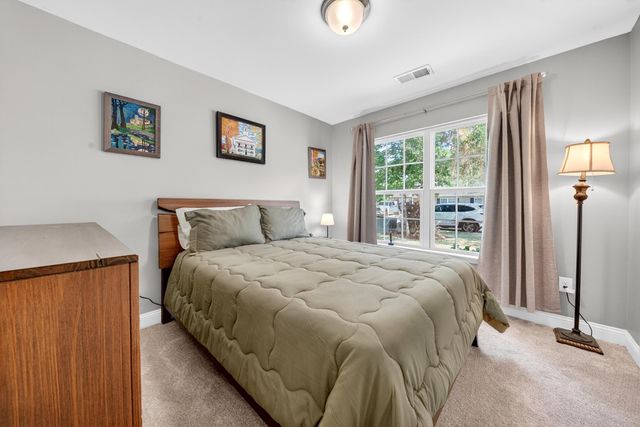 137 Robert Conway Ct., Georgetown, SC 29440