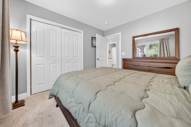 137 Robert Conway Ct., Georgetown, SC 29440