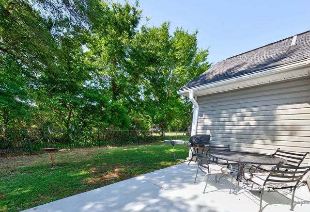 137 Robert Conway Ct., Georgetown, SC 29440