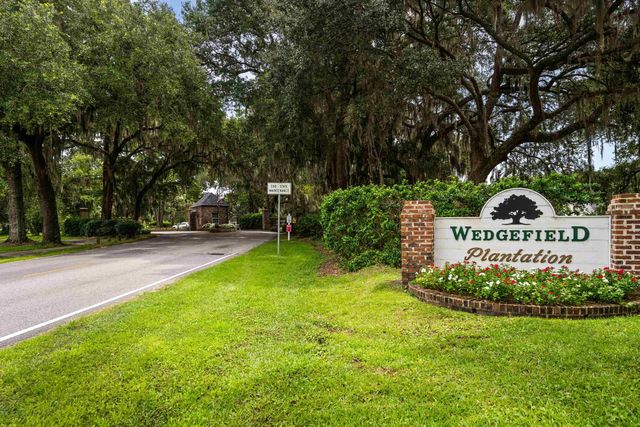 137 Robert Conway Ct., Georgetown, SC 29440