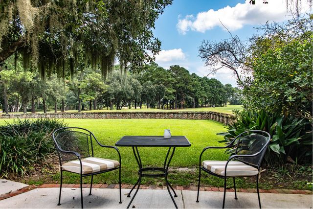 137 Robert Conway Ct., Georgetown, SC 29440