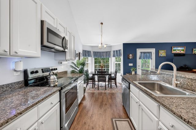 137 Robert Conway Ct., Georgetown, SC 29440