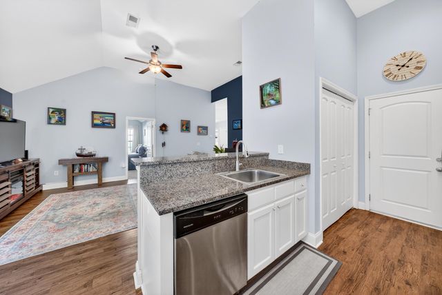 137 Robert Conway Ct., Georgetown, SC 29440