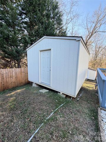 308 Springhill Lane, Maiden, NC 28650