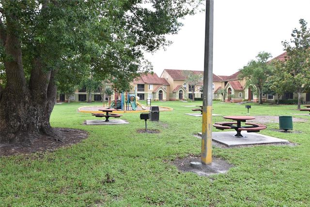 409 FOUNTAINHEAD CIRCLE 234, Kissimmee, FL 34741
