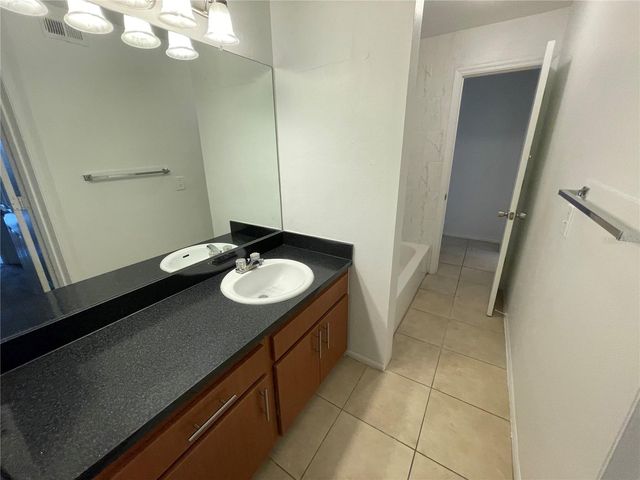 409 FOUNTAINHEAD CIRCLE 234, Kissimmee, FL 34741