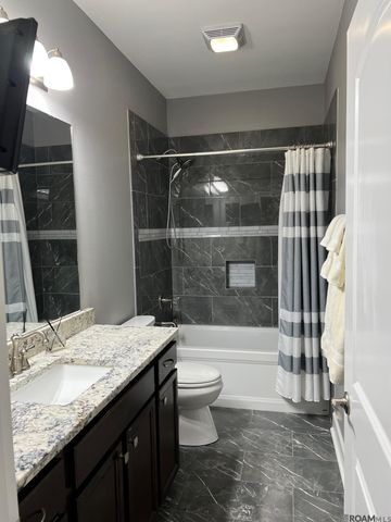 1353 Cedar Trail Ave, Zachary, LA 70791