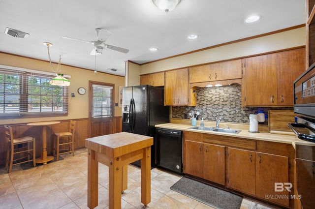 601 E 7th Street, Bay Minette, AL 36507