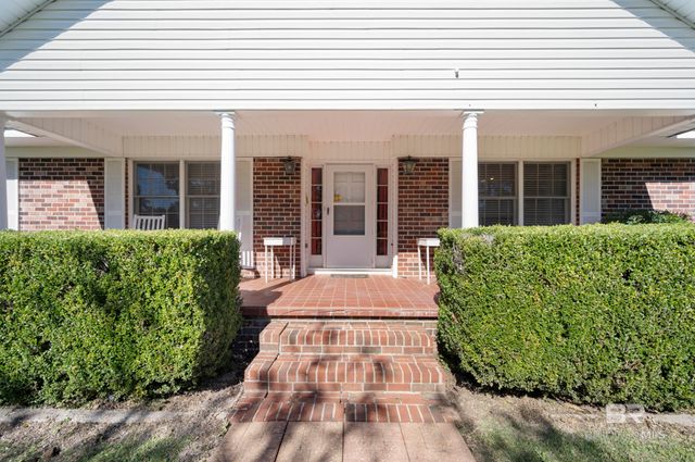 601 E 7th Street, Bay Minette, AL 36507