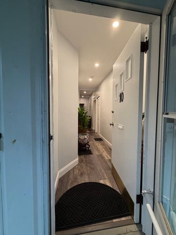 10 Rockwell Ter 1, Malden, MA 02148