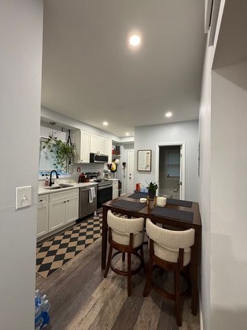 10 Rockwell Ter 1, Malden, MA 02148
