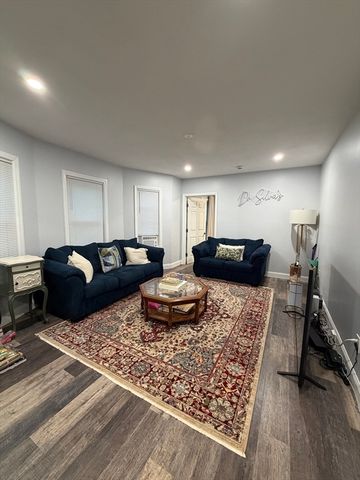 10 Rockwell Ter 1, Malden, MA 02148