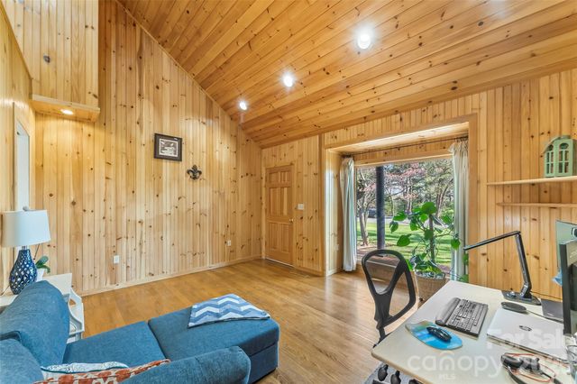 4267 County Home Road, Conover, NC 28613