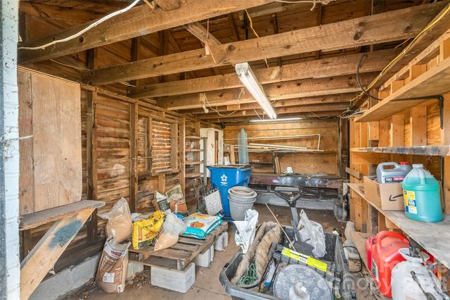 4267 County Home Road, Conover, NC 28613