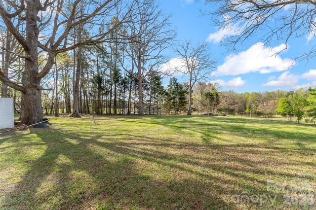 4267 County Home Road, Conover, NC 28613