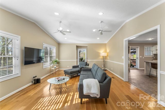 4267 County Home Road, Conover, NC 28613