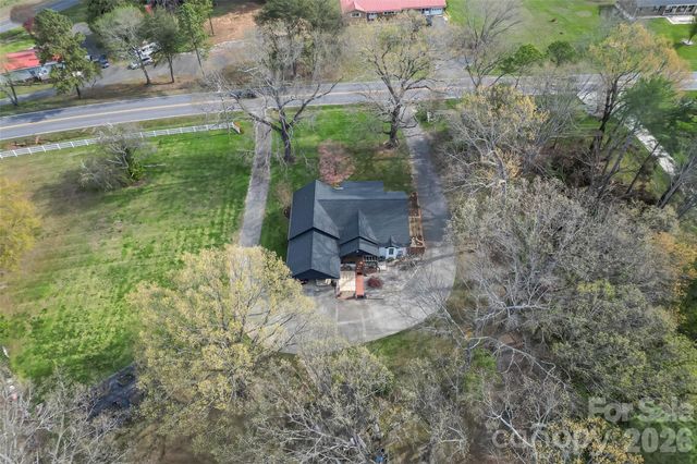 4267 County Home Road, Conover, NC 28613